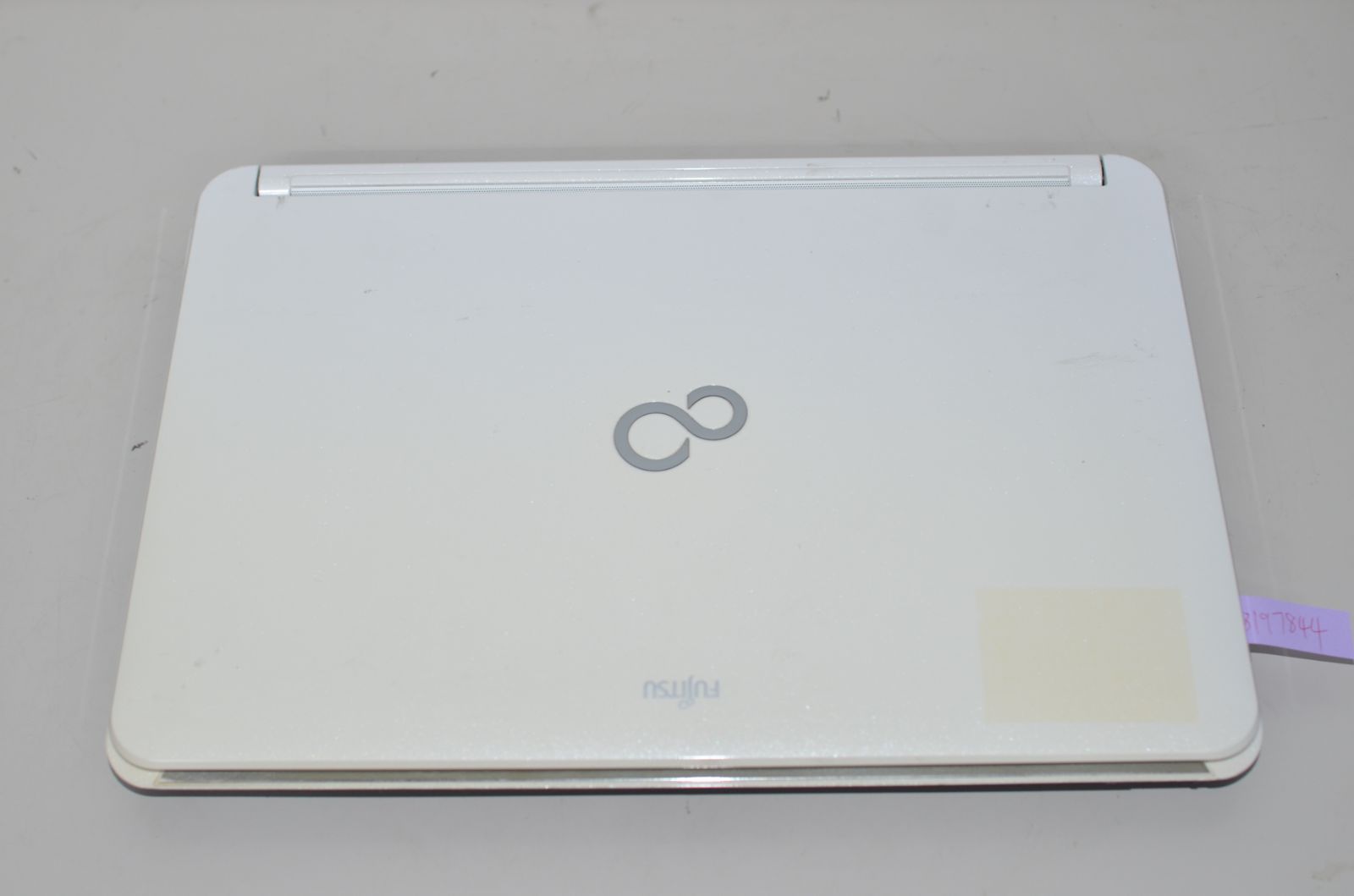 中古良品ノートパソコン 富士通 AH54/D Windows11+office 第二世代i3/15.6インチ/無線内蔵/メモリー8GB/HDD640GB/WEBカメラ/DVDマルチ搭載 中古良品ノートパソコン Windows11+office 富士通 AH54/D 高性能 第二