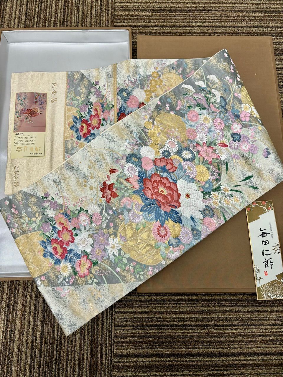 袋帯 加賀友禅 毎田仁郎 となみ帯 刺繍 純金箔 - メルカリ