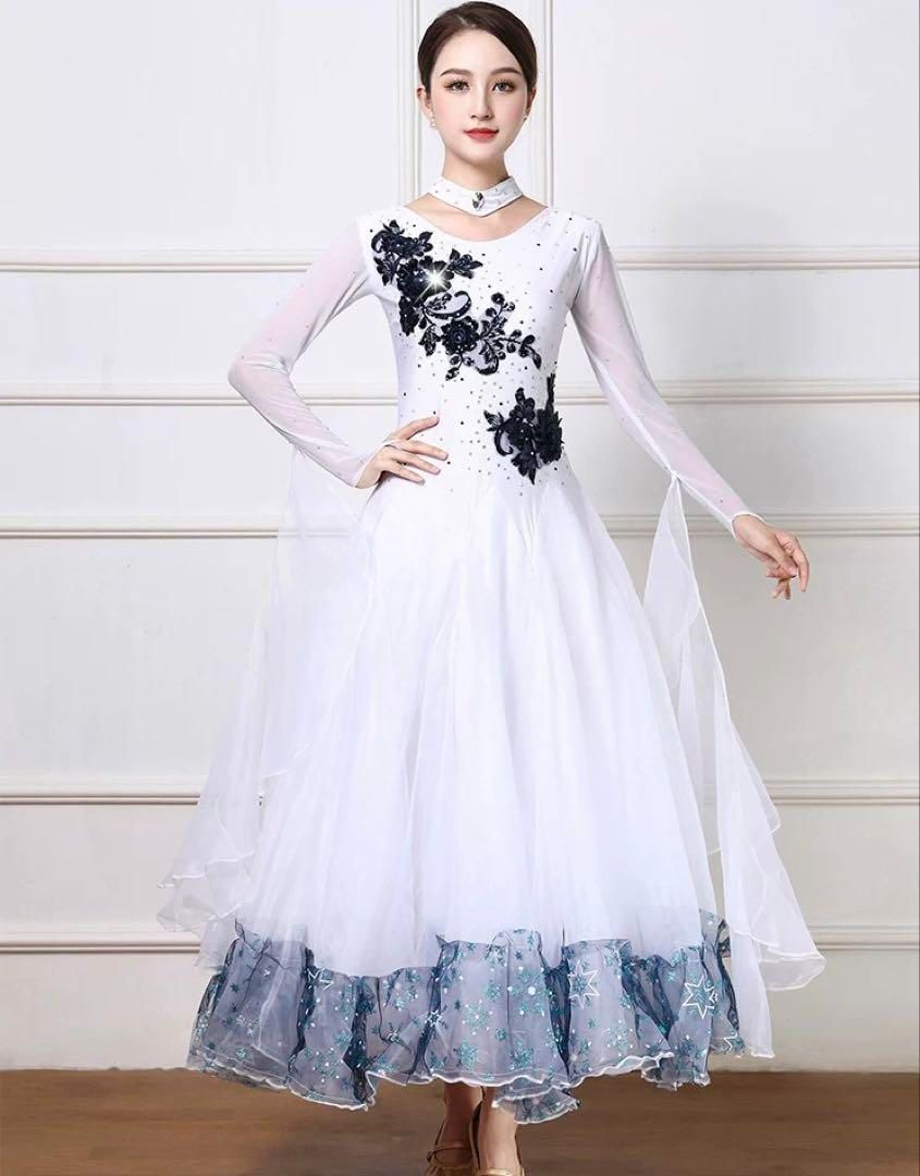 エレガントなストーン付きスタンダードドレス 発表会や競技会