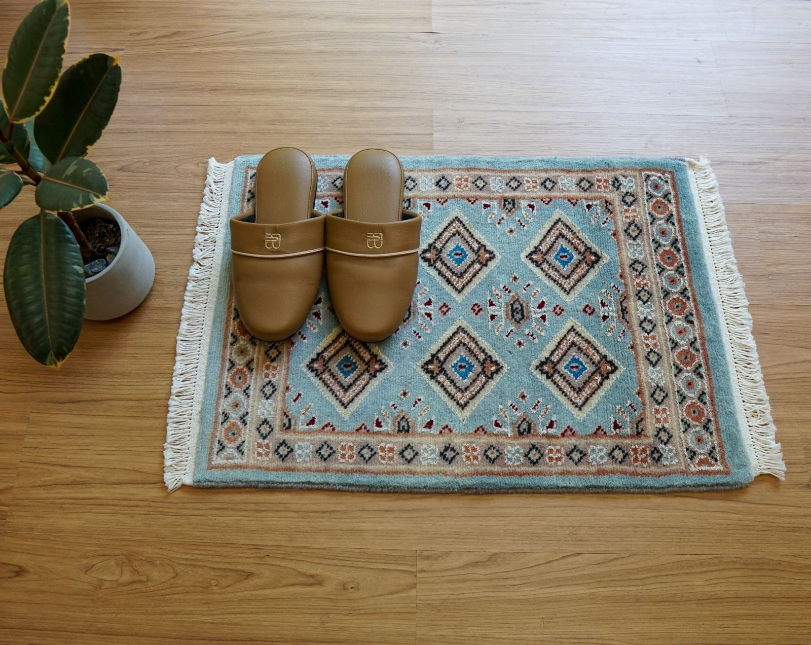 65×46cm 人気 パキスタン手織り絨毯