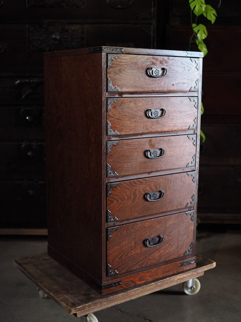 和モダンな引き出し箪笥 現代モノ 古録展 送料無料 品番S10810