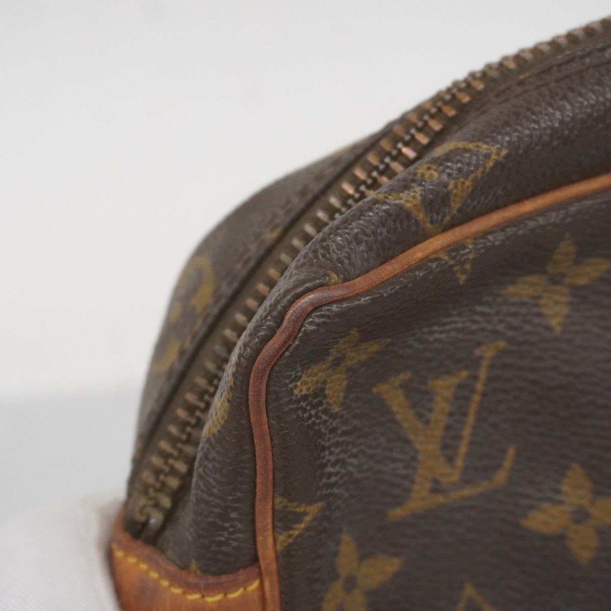 【格安】ルイヴィトン　クラッチバッグ　コンピエーニュ23 モノグラム　ブラウン 楽天市場】【7％OFFクーポン対象】ルイ・ヴィトン LOUIS VUITTON