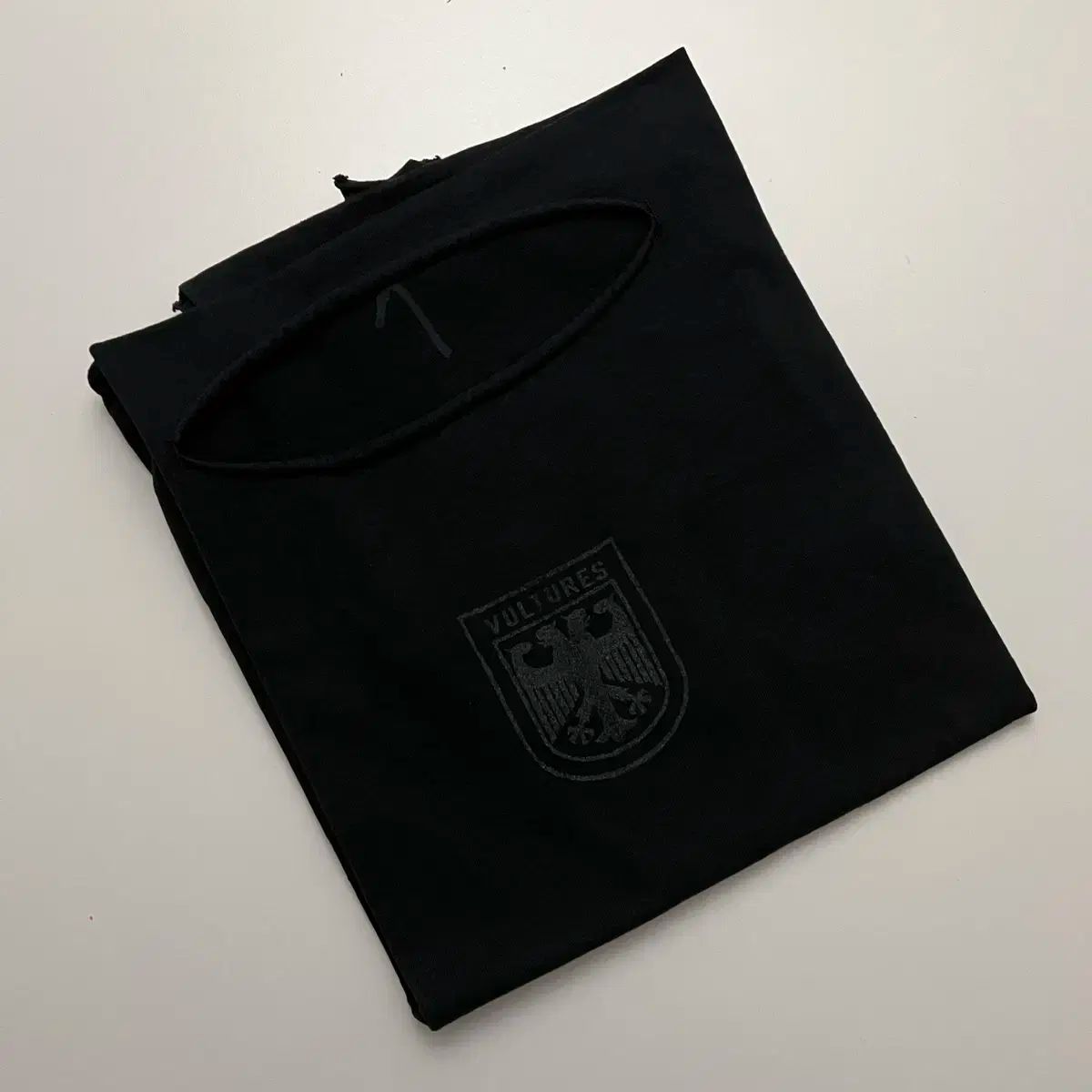 【雷市場（ポンジャン）商品韓国直送】新品 yzy イージー バルチャーズ ボックス Tシャツ 1