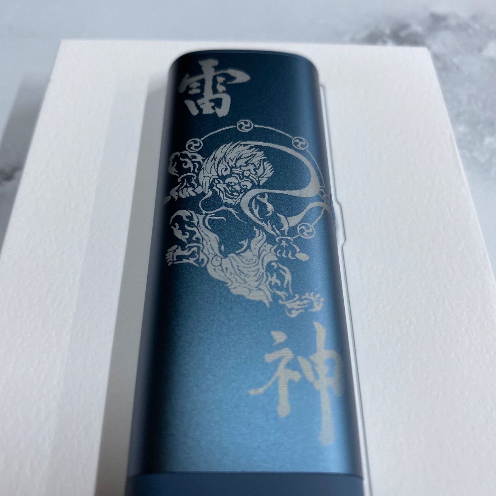 iQOS ILUMA ONE イルマワン レーザー加工 雷神 風神 和彫り 青 ...