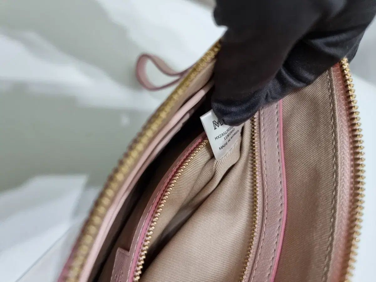 mcm クラッチバッグ