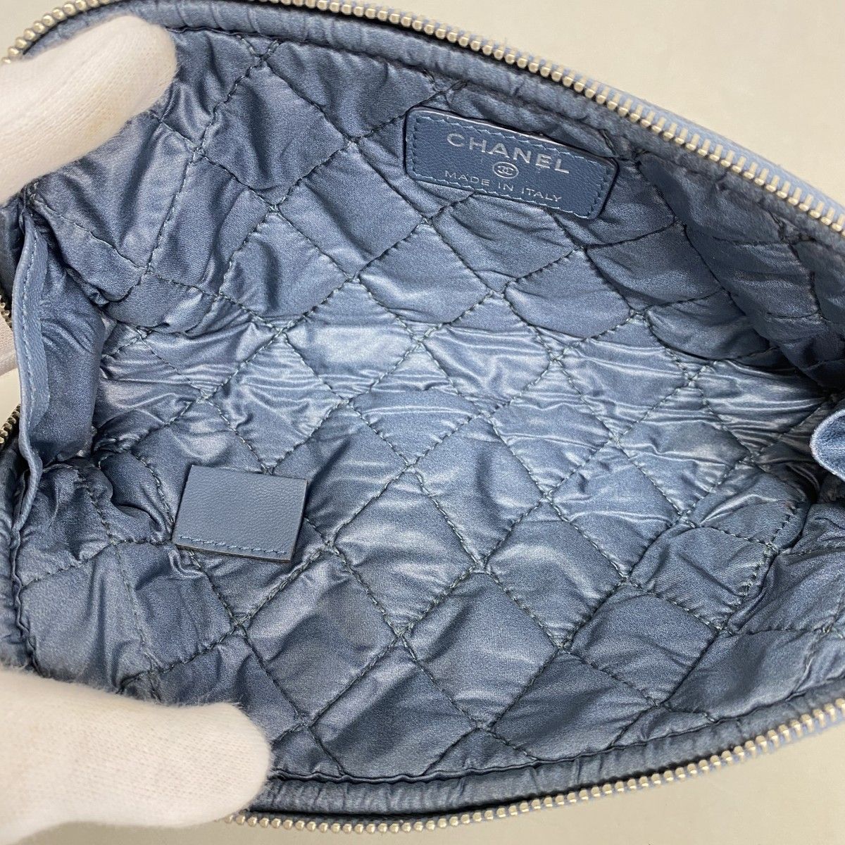 ブルー シルバー金具