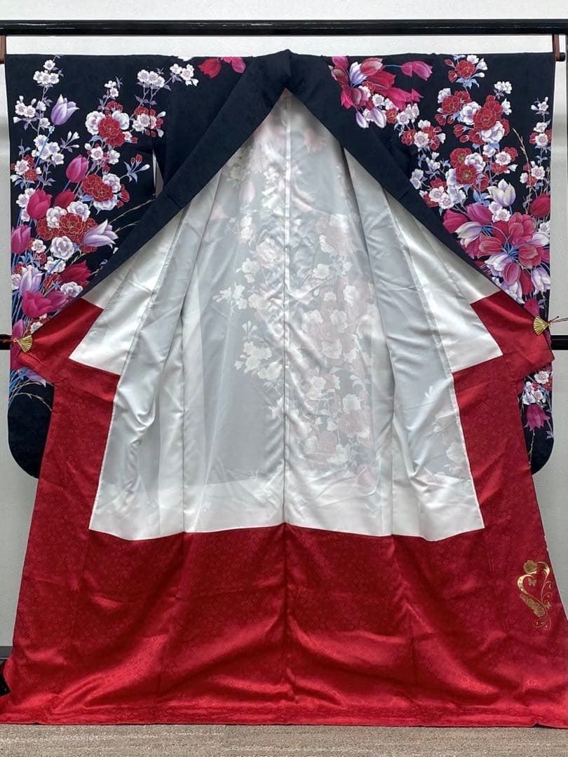 振袖 假屋崎省吾 刺繍 金彩 紋意匠 グリッター箔 チューリップ 身丈 