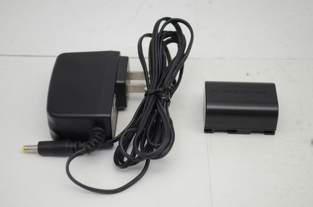 絶対お買い得。 JVC ケンウッド Everio GZ-HM450 デジタルカメラ ルージュレッド 250917f 高品質で激安通販！ 