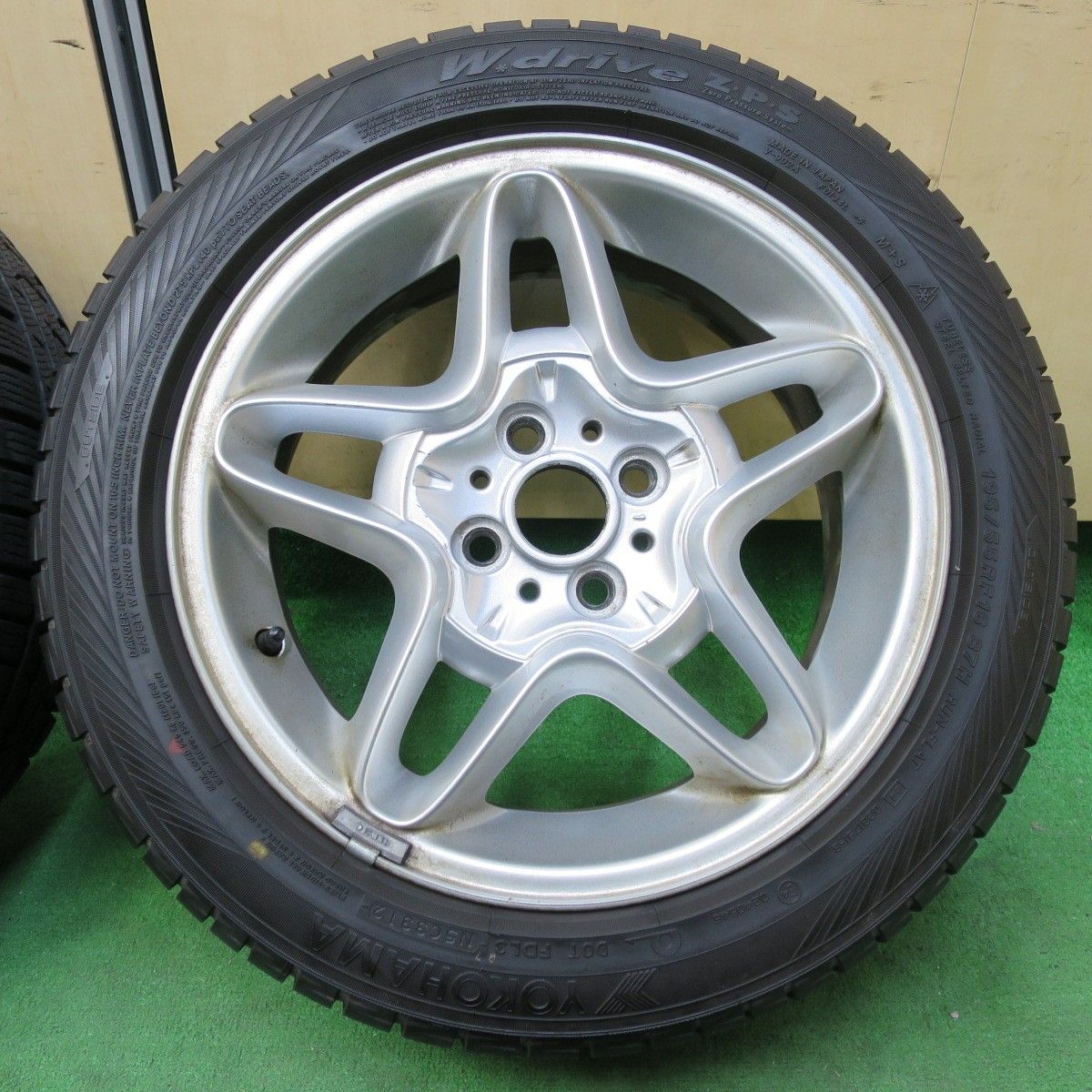MINI ミニ 純正 クーパー PCD100 4穴 バリ溝 195/55R16 送料無料] バリ溝！9分☆MINI ミニ クラブマン クーパー R55 R56 純正
