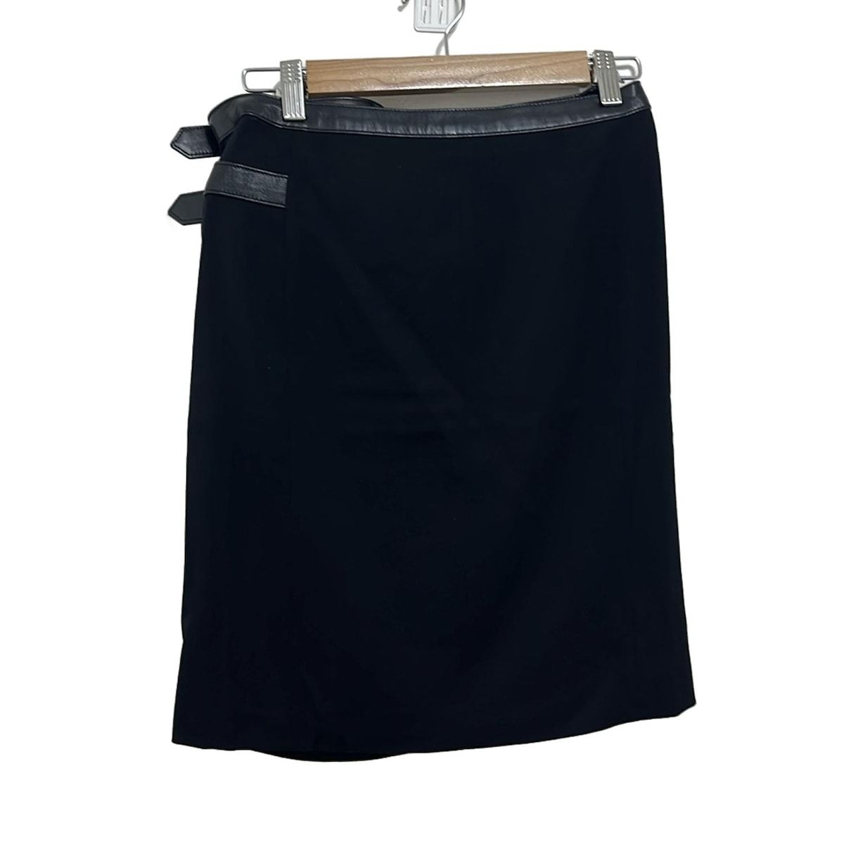 GUCCI グッチ 巻きスカート サイズ38 S レディース - 200302 黒 ひざ丈 レザートリム ホースビット 2008年