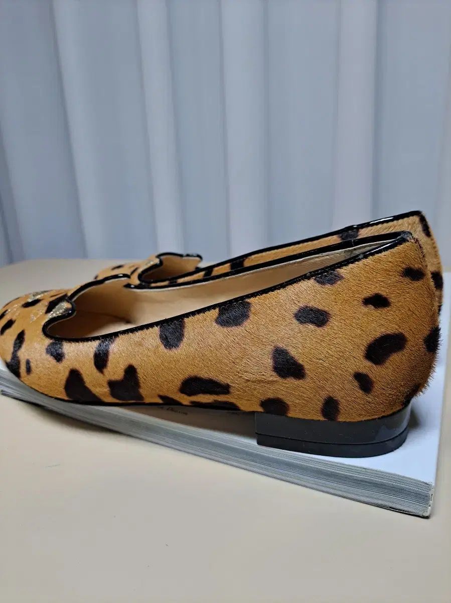 Charlotte Olympia バレエシューズ　新品 2025年最新】Charlotte Olympia つま先：ラウンドトゥ フラット
