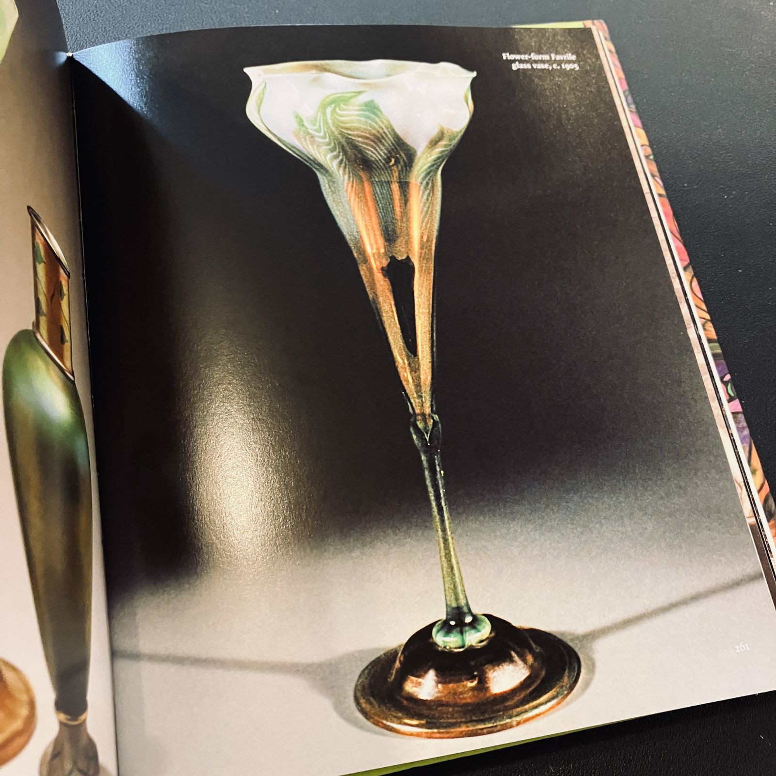 ティファニー　絶版　プレミア本　LOUIS COMFORT TIFFANY Tiffany Louis Comfort ティファニー ステンドグラス 洋書