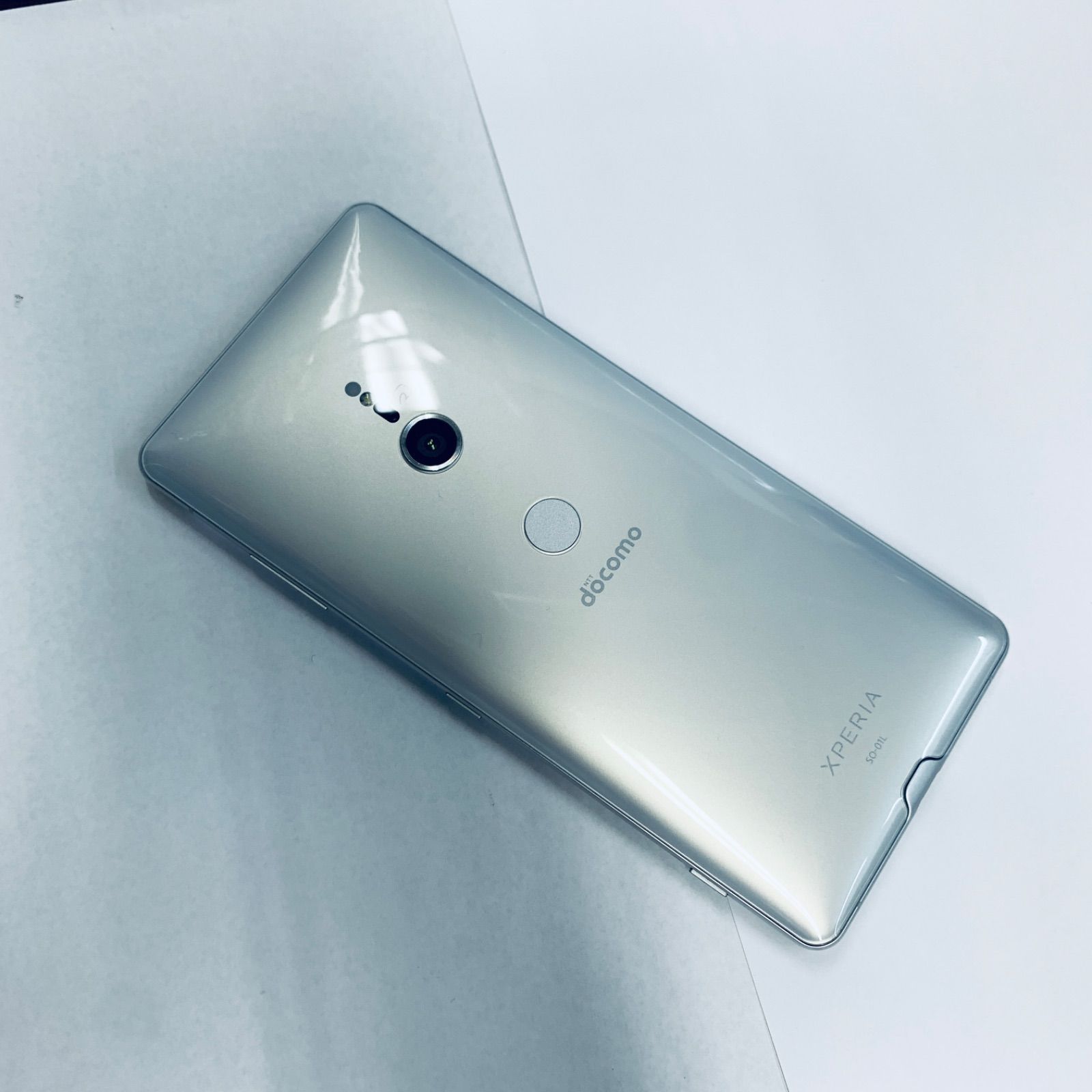 中古品】Xperia XZ3 docomo 64GB SO-01L ホワイト - あつまれ！スマホ