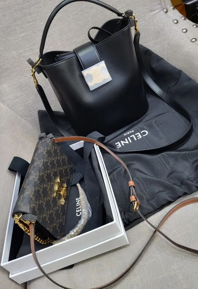 Celine マルチポシェット クロスバック