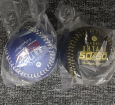 大谷翔平 50/50達成記念 プリントサイン入りボール 青/ブルー