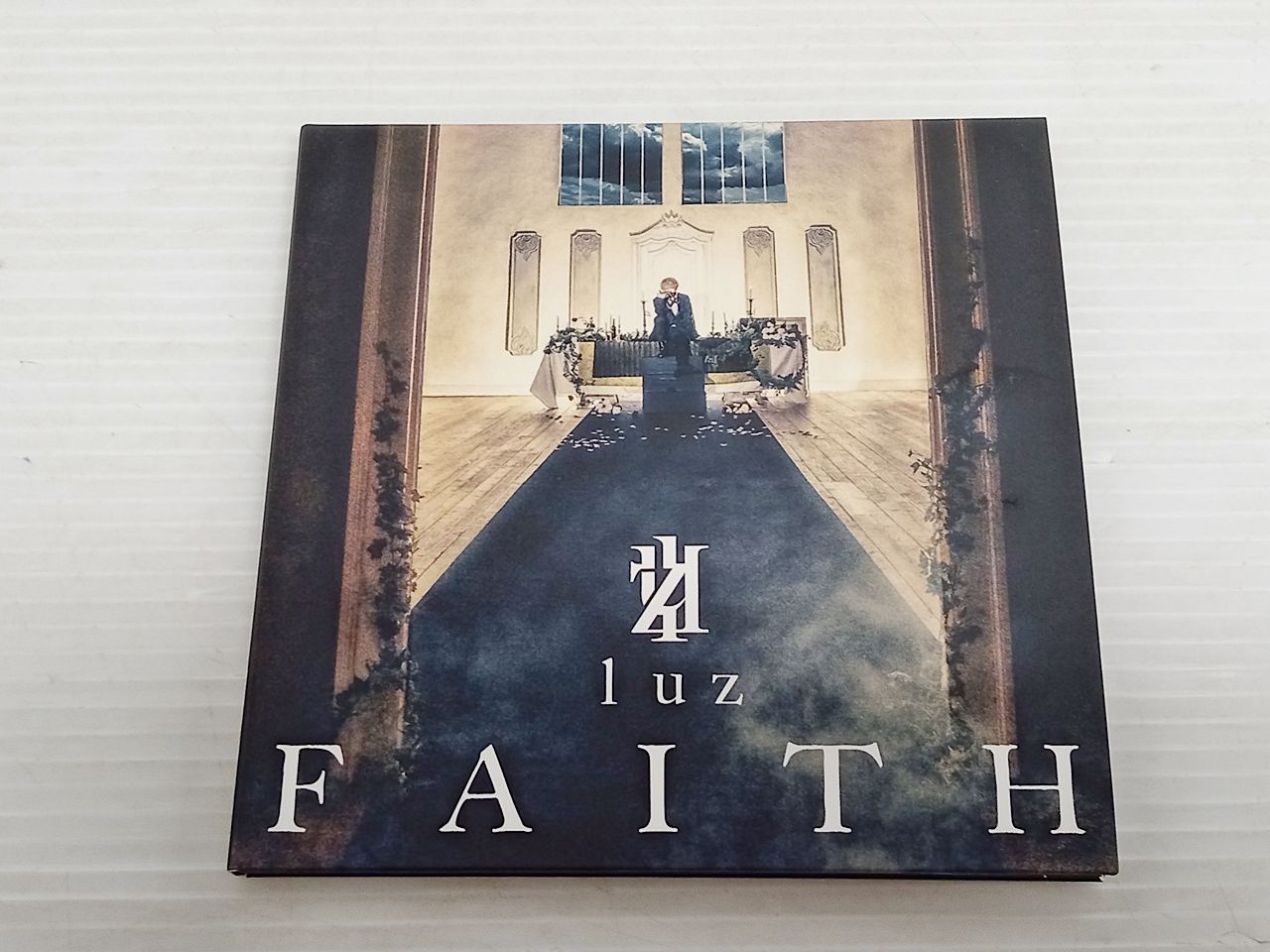 luz FAITH 教典盤 CD+DVD+コンセプトブック+オリジナルグッズ 邦楽