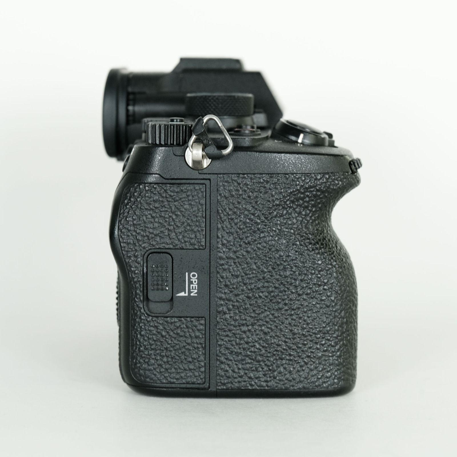 ショット数1666回 SONY α7 IV ILCE-7M4 ボディ α7 【美品/ショット数193枚】ソニー IV ILCE-7M4 ボディ ミラー