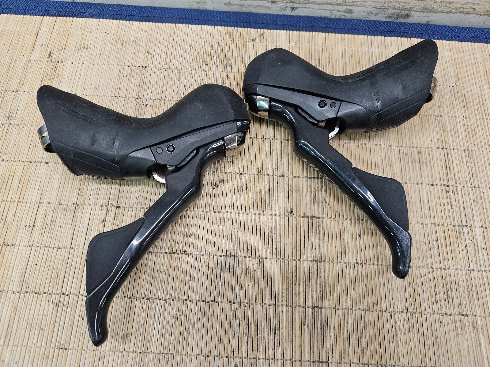 SHIMANO ST-R8020