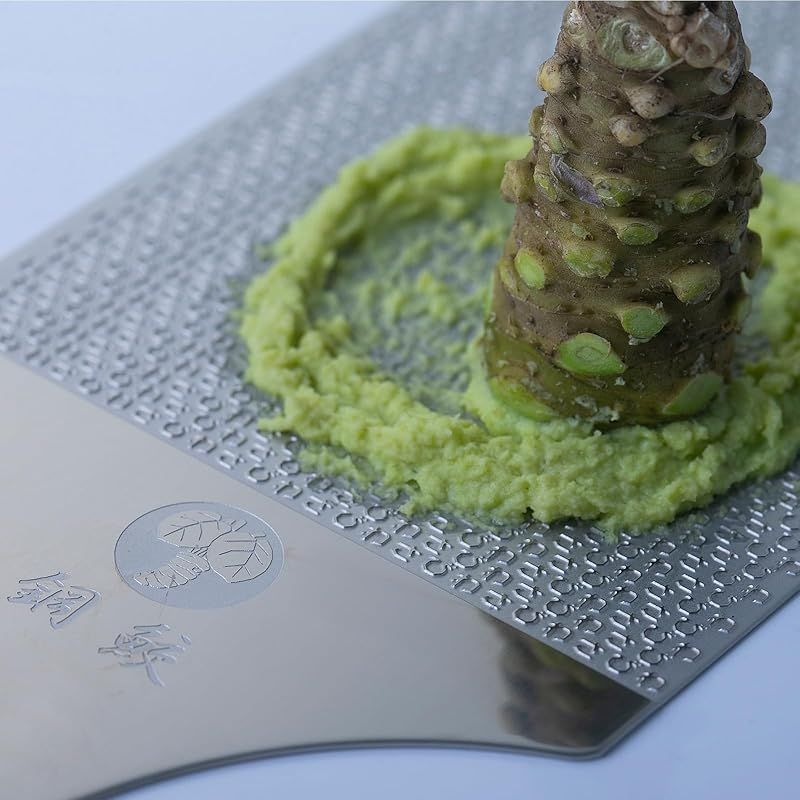 本わさび おろし板 鋼鮫プロ わさびおろし わさび しょうが ニンニク おろし器 おろし金 2018年グッドデザイン賞受賞 2020年おもてなしセレクション金賞