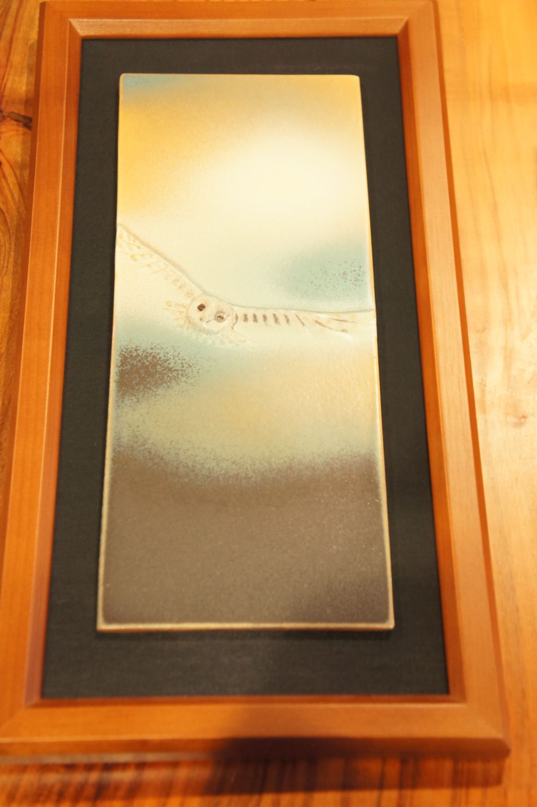 Owl w/Blue Sky Ceramic Picture　陶額　フクロウ　オブジェ　置物　布引焼窯元　陶器　七彩天目