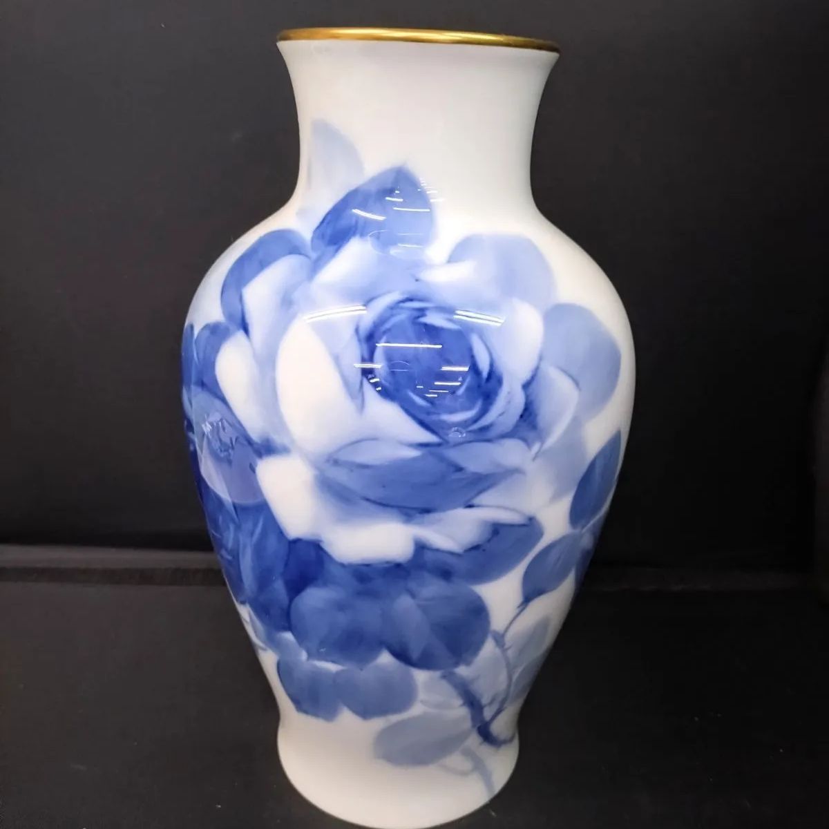 大倉陶園　ブルーローズ　OKURA 花瓶　28センチ OKURA CHINA 大倉陶園 ブルーローズ 花瓶 花器 28cm 《NO 00582