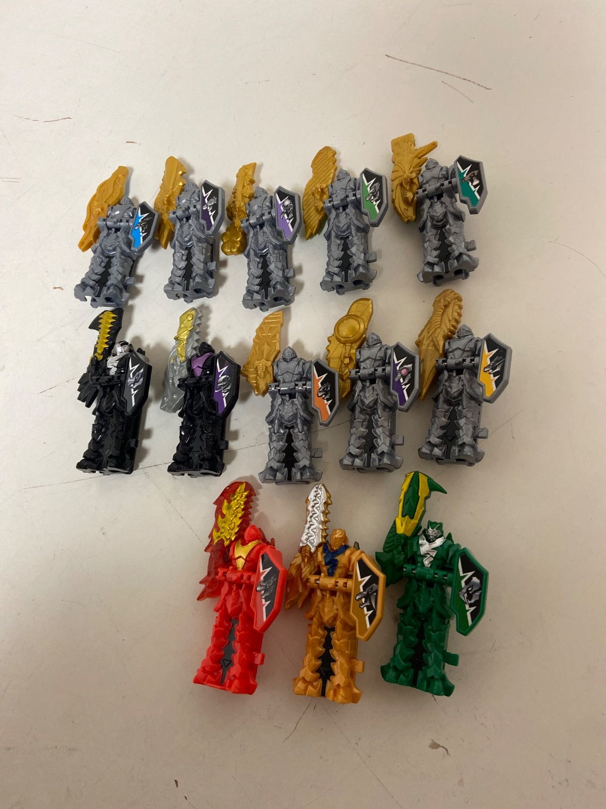 リュウソウジャー　おもちゃ　まとめ売り 騎士竜戦隊リュウソウジャー おもちゃ まとめ売り - メルカリ