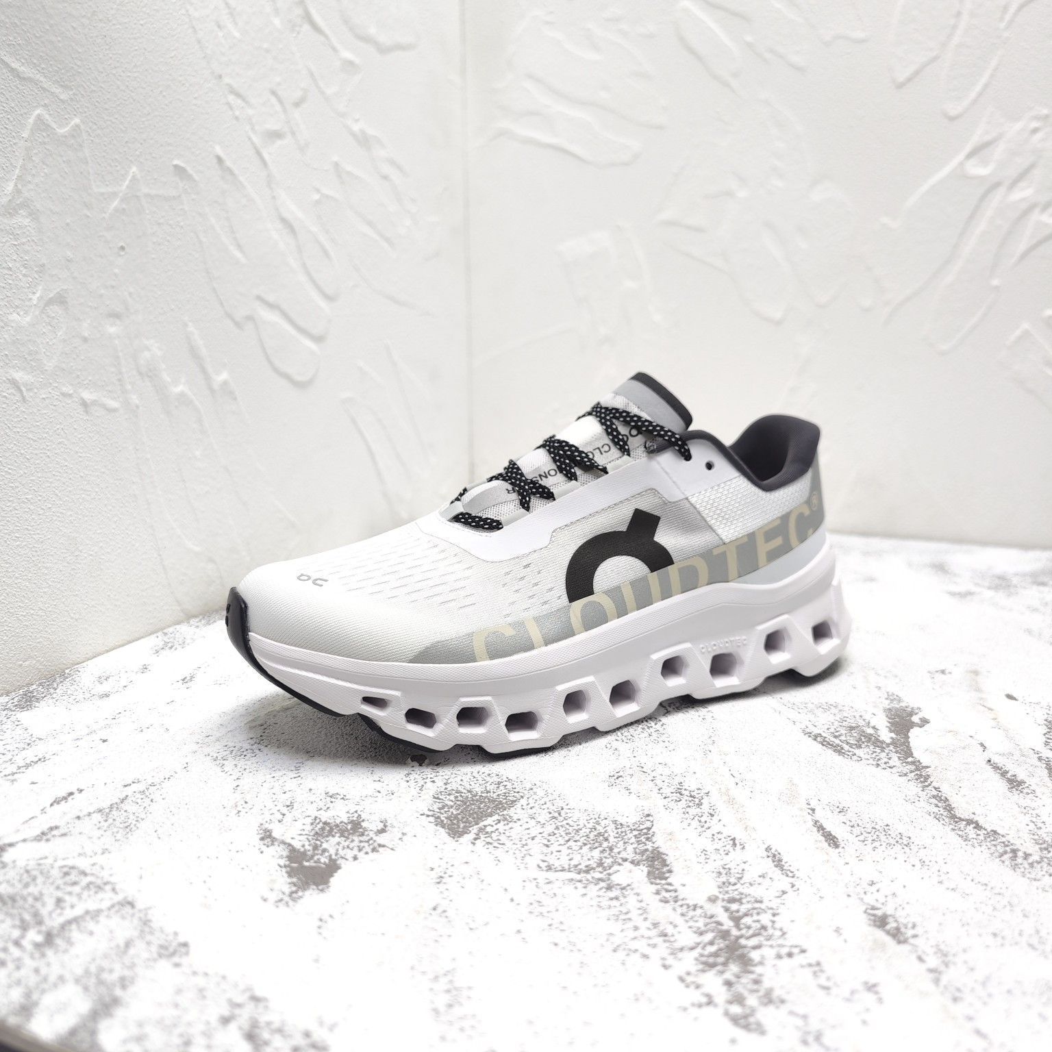 on  cloudmonster ホワイト26.5cm  新品未使用 Amazon | [オン] ランニングシューズ Cloudmonster All White