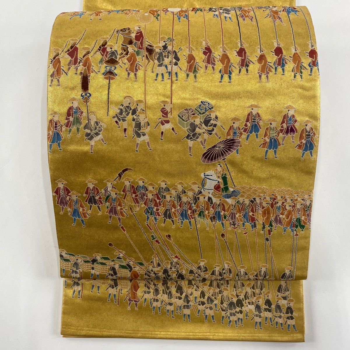 袋帯 名品 熊谷好博子 落款あり 共箱あり 大名行列図 金糸 箔 金色 お太鼓柄 正絹 中古 物故作家 熊谷好博子 高級本手加工友禅手刺繍色留袖 特選引箔袋帯