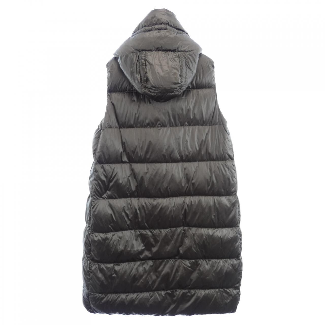 マックスマーラダウンベスト。 Max Mara（マックスマーラ） Max Mara The Cube ザ・キューブ ダウン