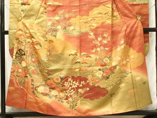 豪華振袖 金通し 駒刺繍 チューリップ 花文 暈し染め　クリーム色　正絹 平和屋着物□豪華振袖 駒刺繍 絞り 御所車鳳凰花文 暈し染め