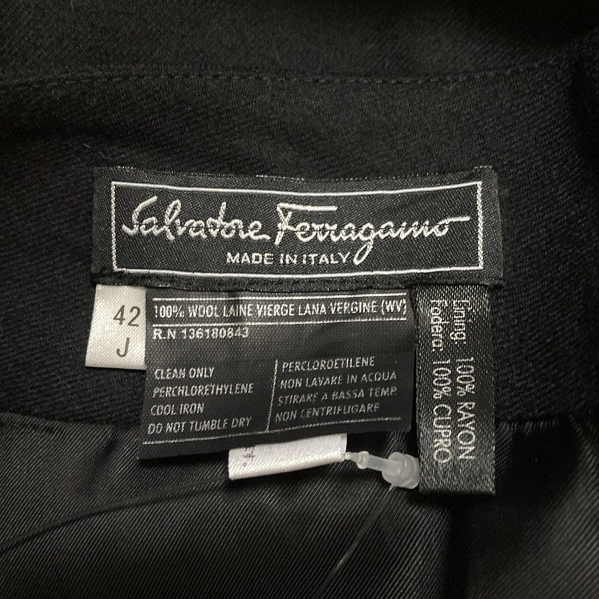 フェラガモ スカート40サイズ M 新品未使用品 FERRAGAMO/SalvatoreFerragamo(サルバトーレフェラガモ
