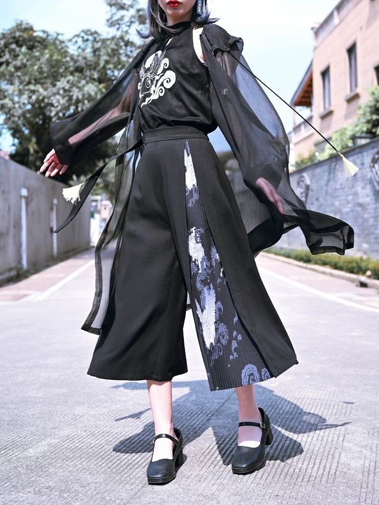 夏 和柄ガウチョパンツ 黒 プリーツ切り替え モード系 ストリート カジュアル 個性派 原宿系 ユニセックス 着物風 ワイドパンツ 和モダン モード系 個性派 ゴシック 原宿系 レディース ボトムス サブカル ファッション