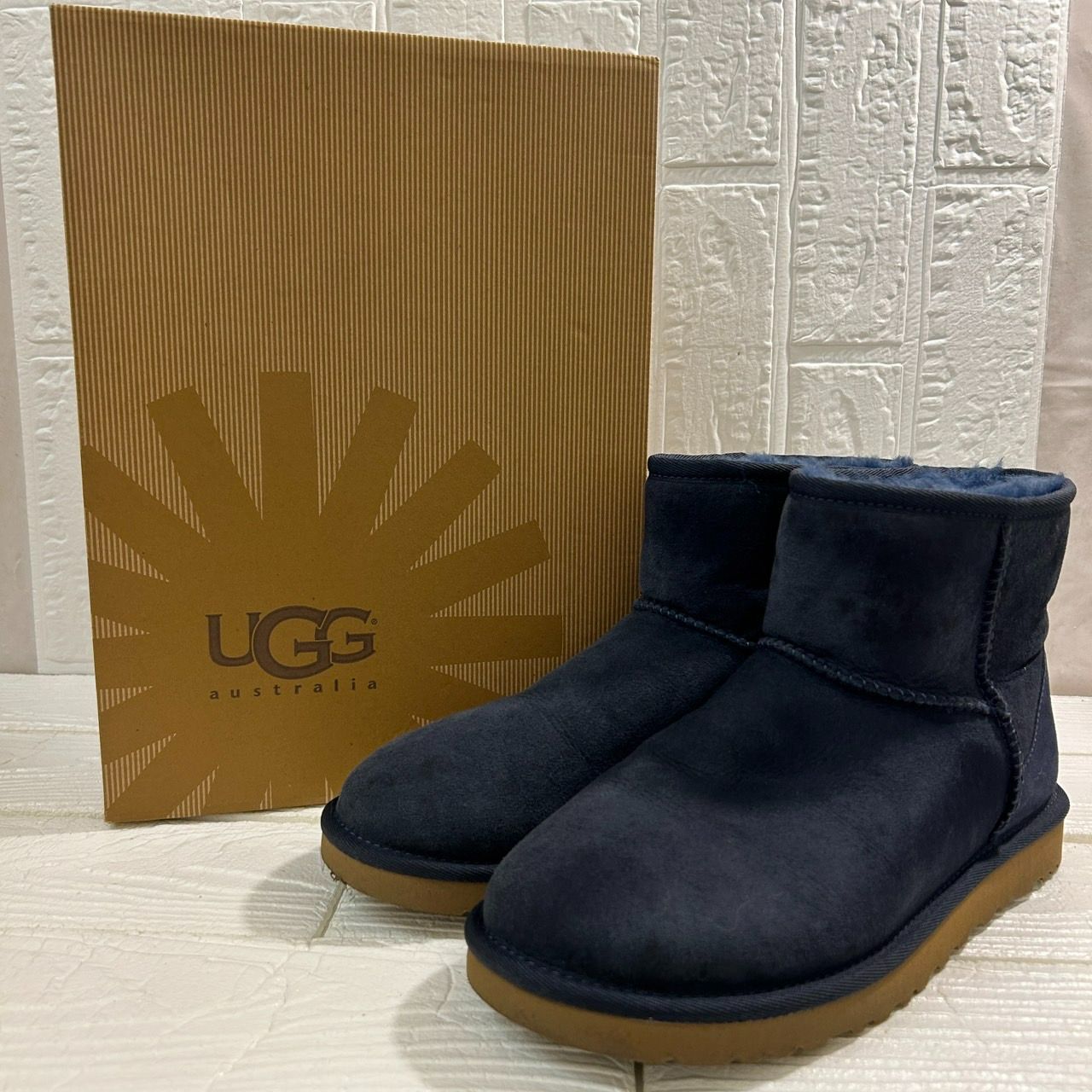 未使用 UGG アグ ムートンブーツ ネイビー UGG - UGG ムートンブーツ ネイビー 25の通販 by SERI｜アグなら