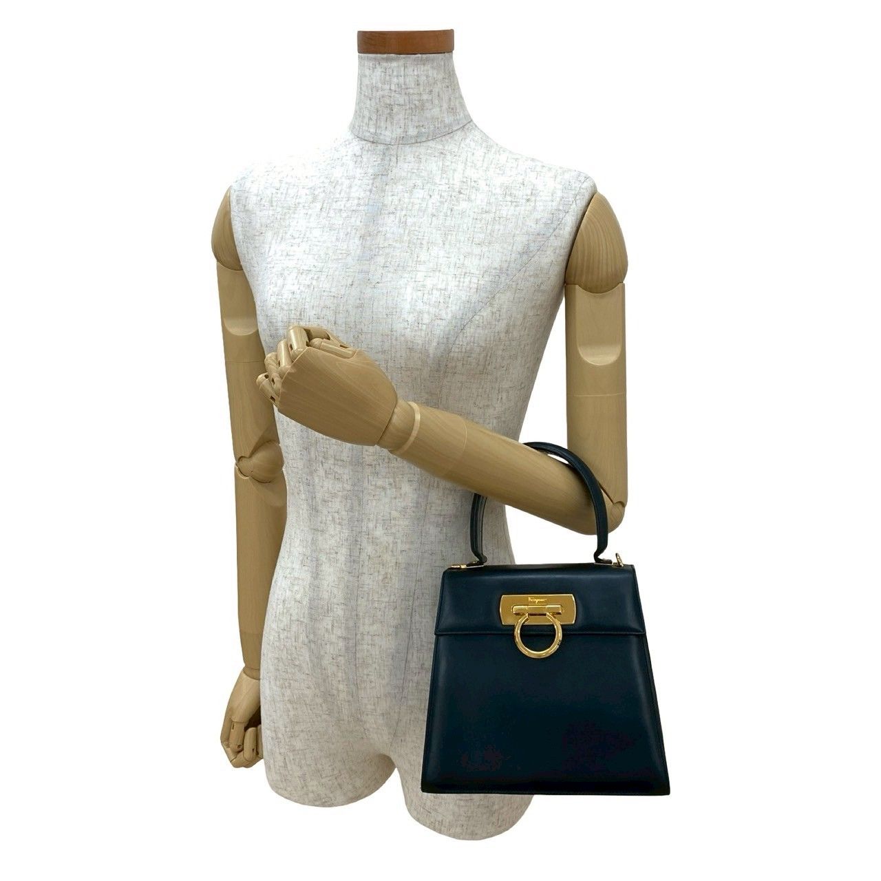 極 美品 袋付 Salvatore Ferragamo サルヴァトーレフェラガモ  