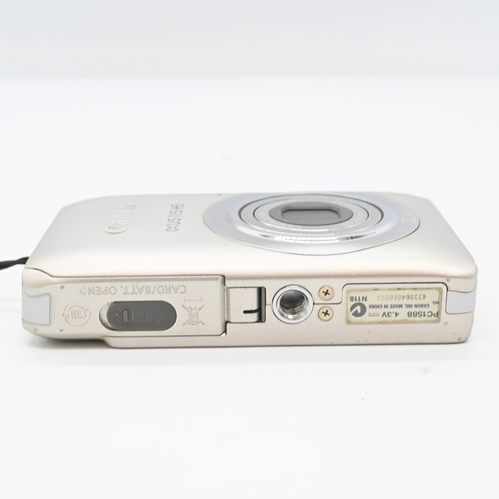  難有品 CANON コンパクトデジタルカメラ IXUS 115 HS シルバー コンパクトデジタルカメラ デジタルカメラ