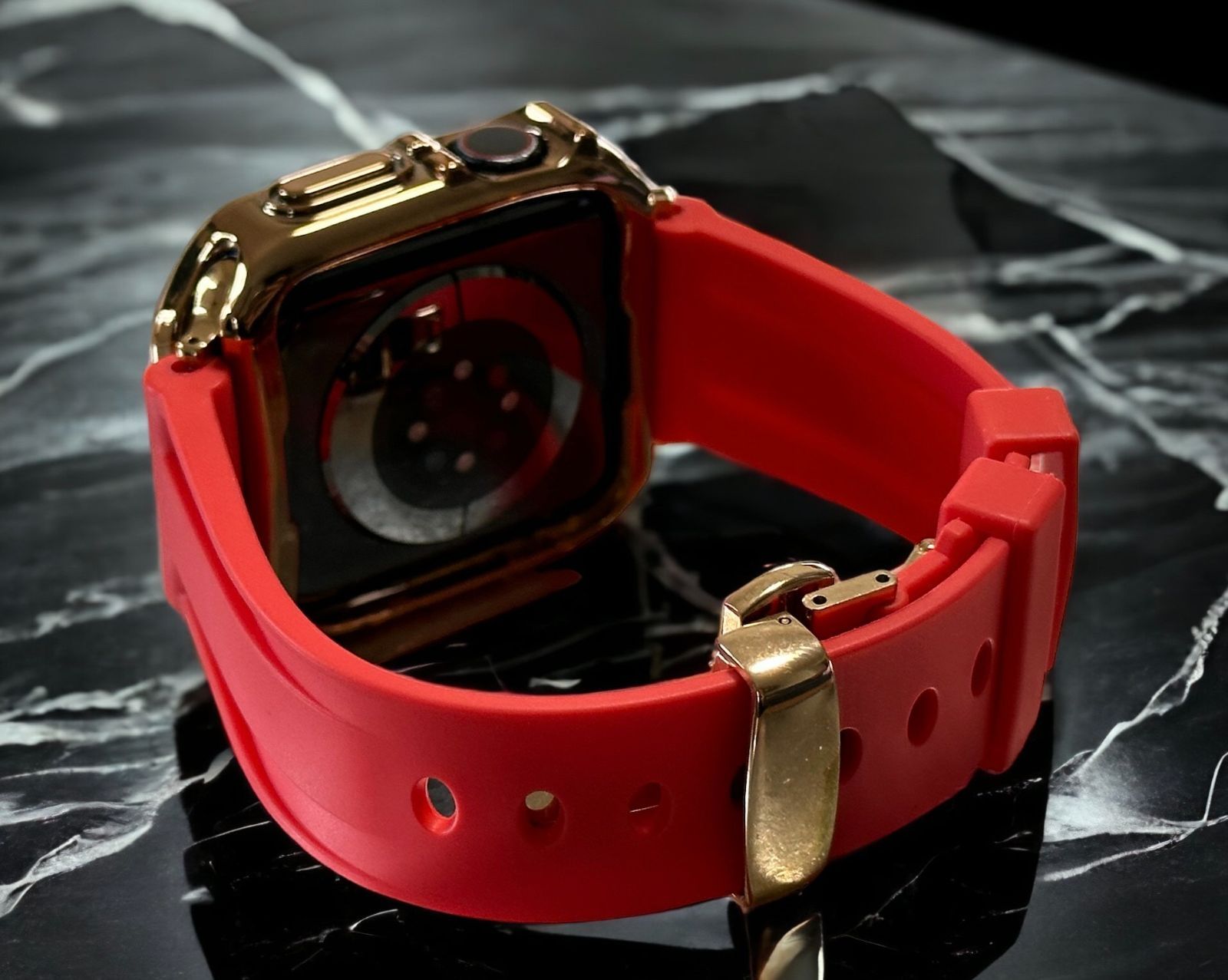 レッド アップルウォッチ ラバーベルト ローズゴールド&レッド