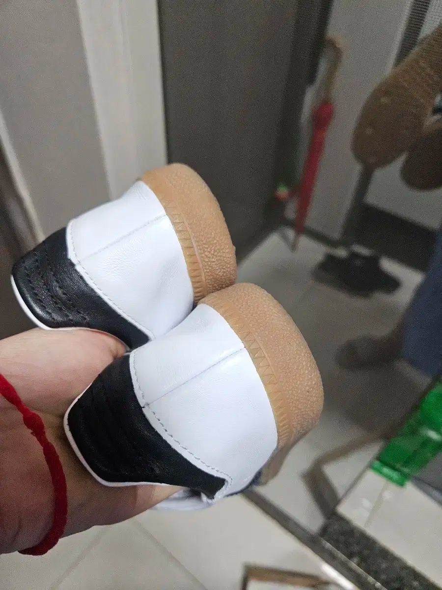 adidas アディダス