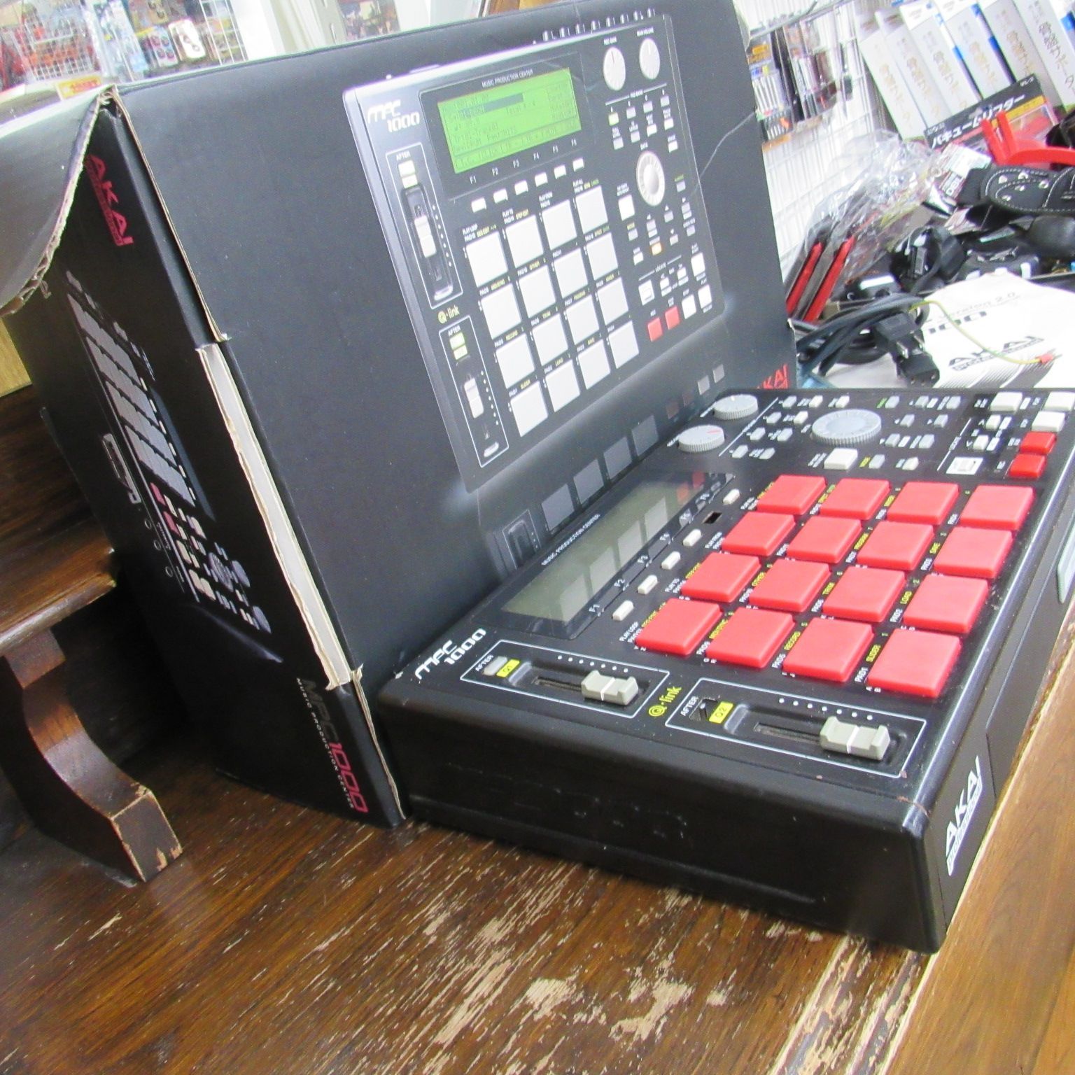 DJ機材 AKAI MPC1000 AKAI MPC 1000 BK Samplers Sequencers FMJ | eBay