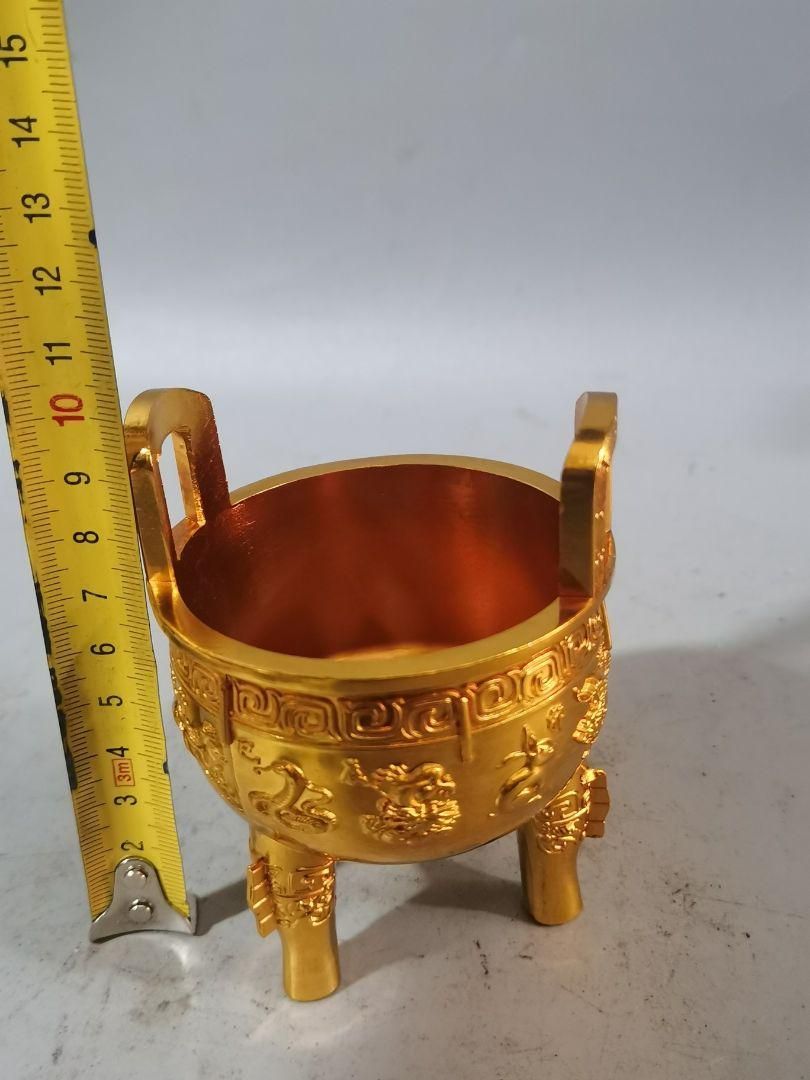 銅器 三足鼎 浮彫双耳十二支鼎 円鼎 香炉 装飾品 工芸品 置物
