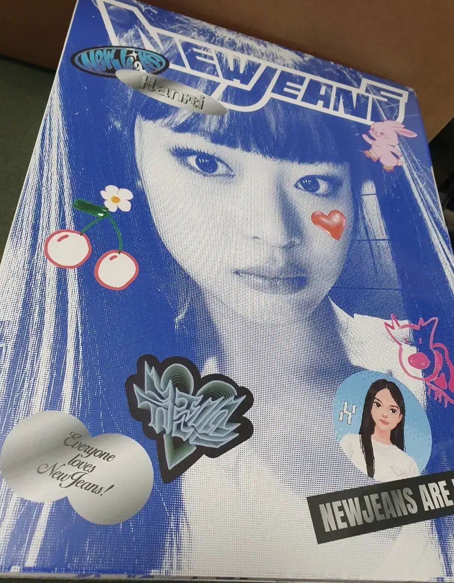 NewJeans アルバム Bluebook ver.ハニ New Jeans - ファーストアルバム