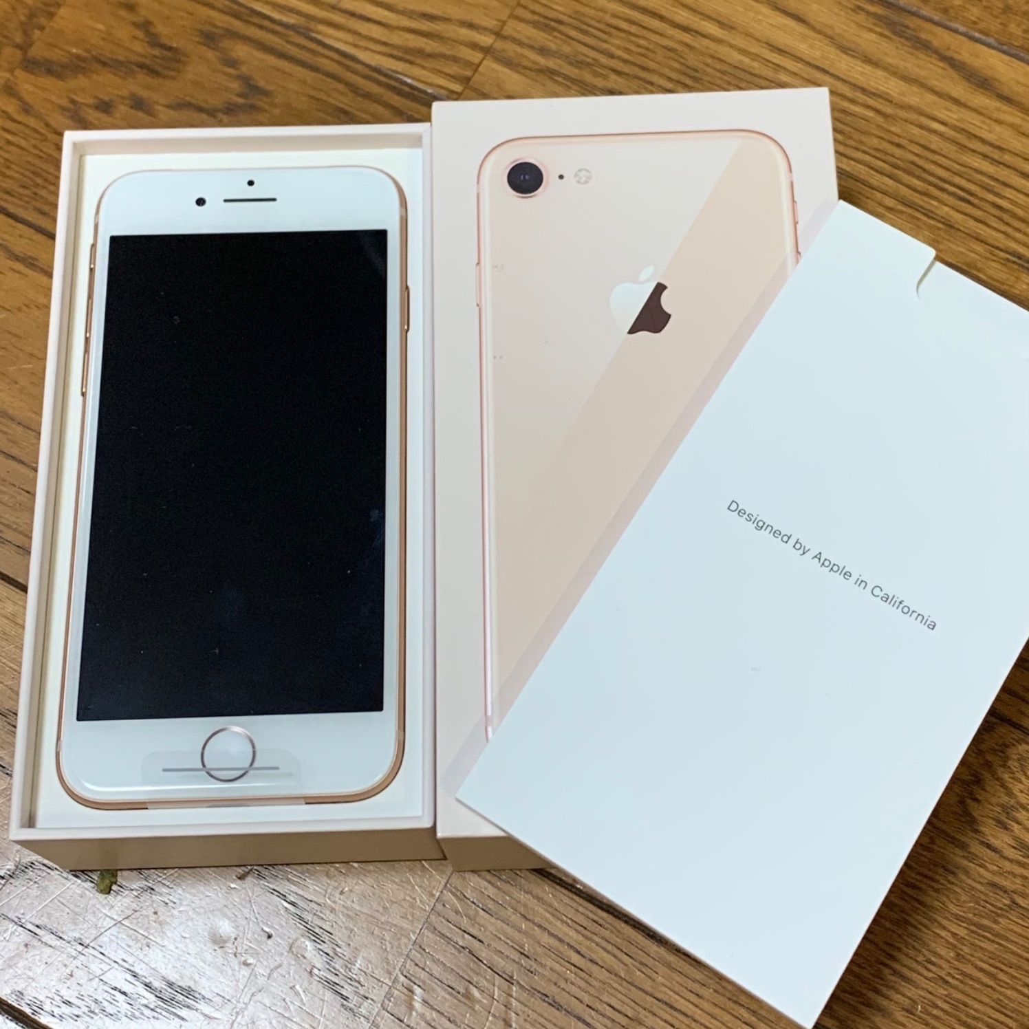 新品　未使用　iPhone8　64GB ローズゴールド　完品　SIMフリー