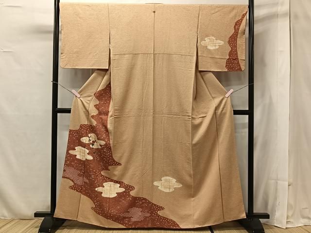 正絹　アンティーク感のある絞りの付け下げ　花柄　袷 付下げ 身丈158.5cm 裄丈63.5cm S 袷 落款 花 葉柄 金彩 絞り 灰