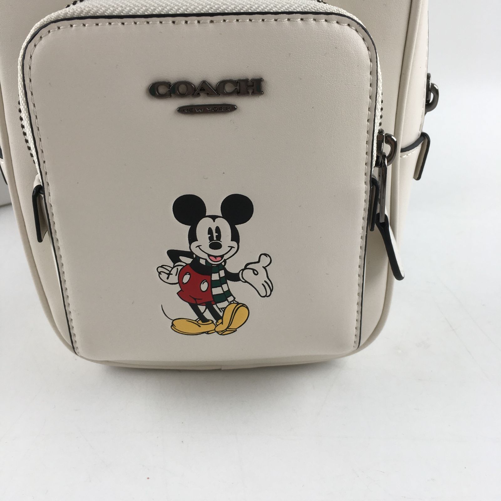 新商品 CM721 CM026 チェストバッグ COACH × Disney - メルカリ 