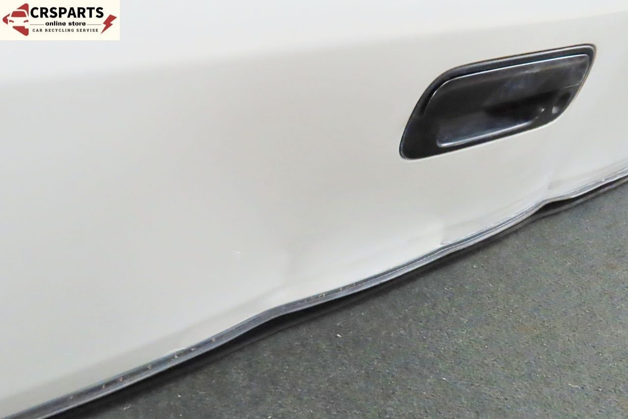 純正 バックドア