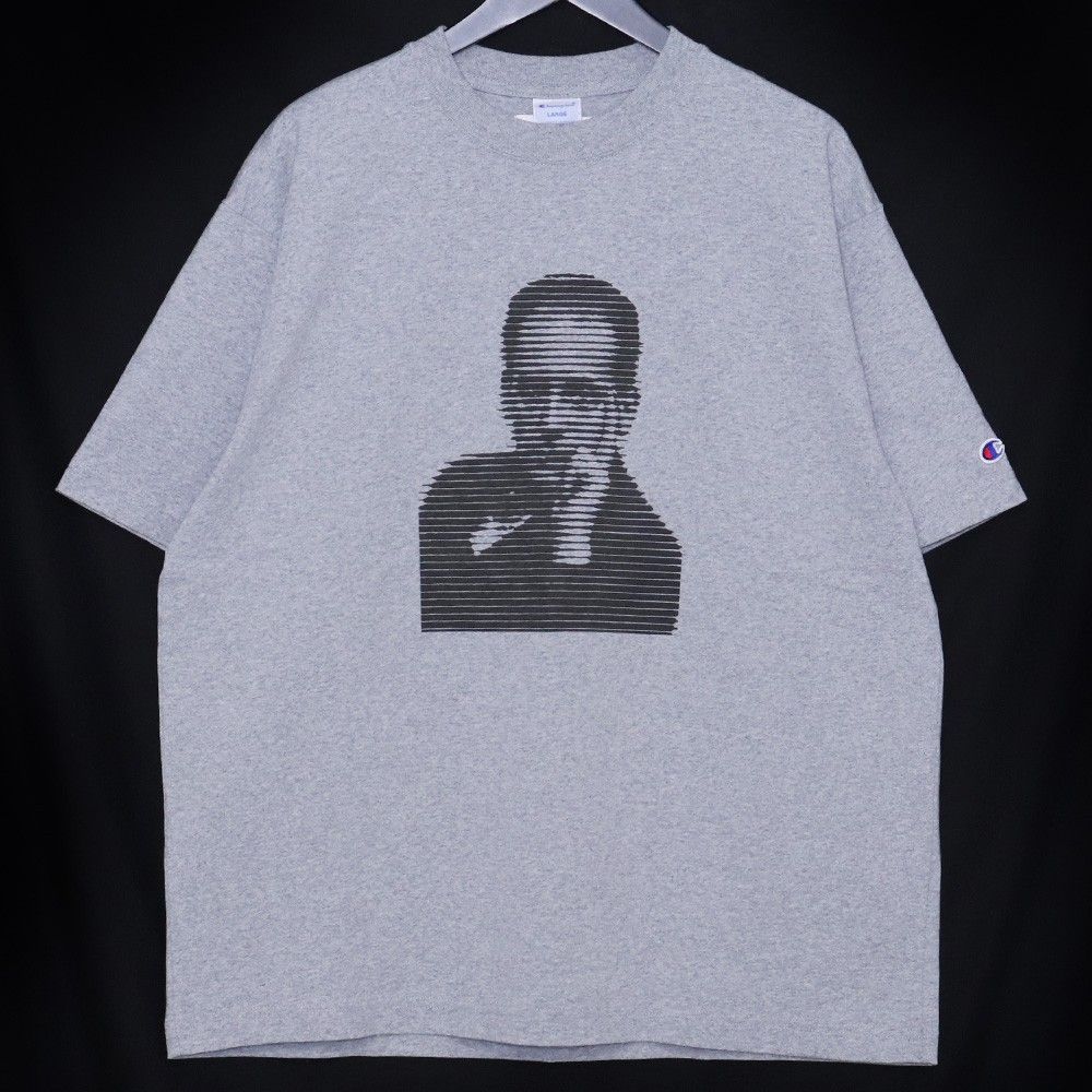 VA FRAGMENT CHAMPION ヴァルター グロピウス Tシャツ VA FRAGMENT CHAMPION ヴァルター グロピウス Tシャツ - メルカリ