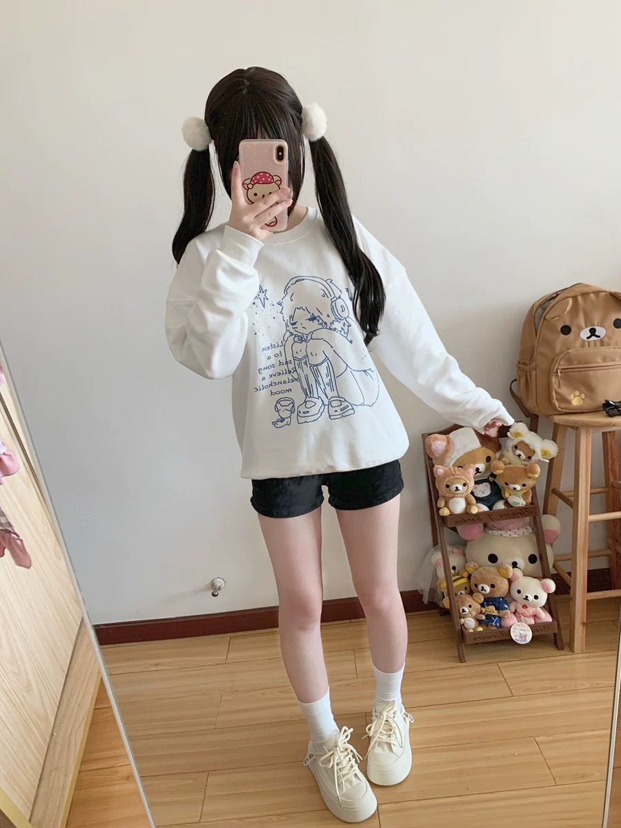 グレー