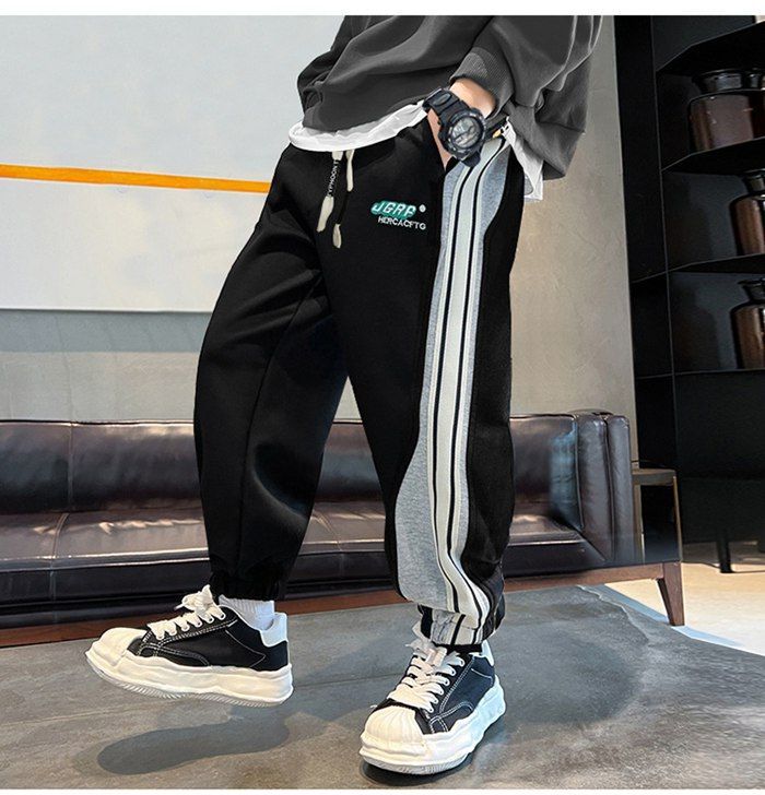 子供ロングパンツ 男の子 長ズボン ボーイズ スポーツ服 カジュアル 厚手 綿 フリース ジュニア ストレッチ 秋冬 フリース 防寒 防風 子供服 裹起毛 美脚ストレッチ カジュアル ジャージ 通