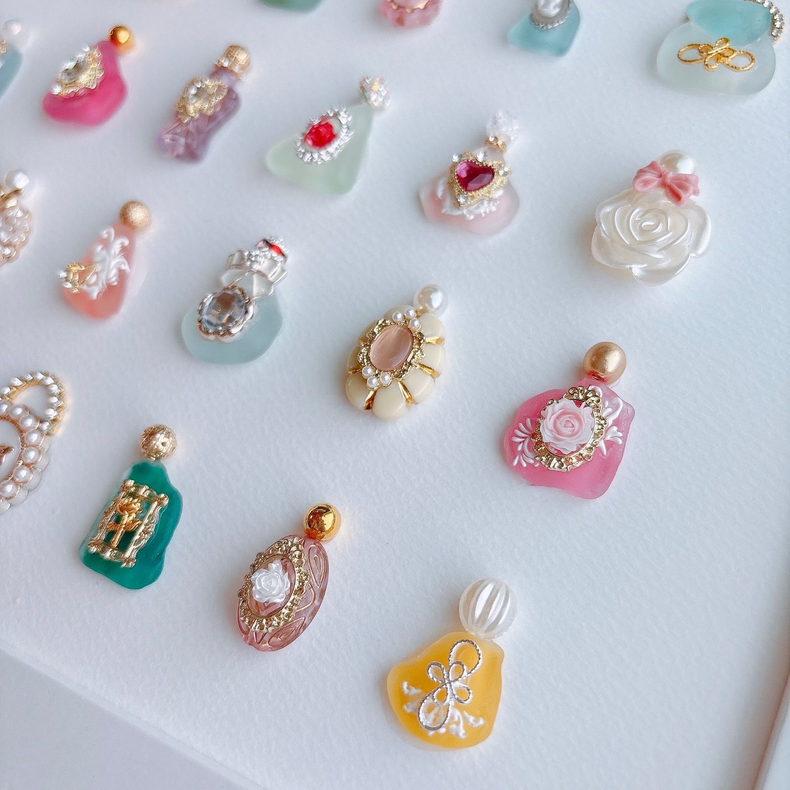 シーグラスアート 1点限定 オシャレ プリンセス 香水 化粧品 雑貨