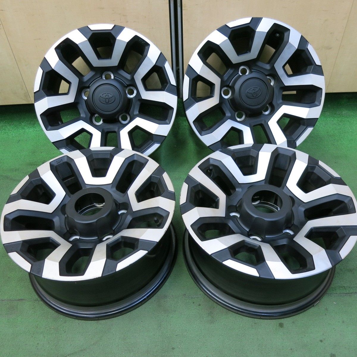 【ホイールのみ】ランドクルーザー70 純正ホイール　5本 ランクル70 ランドクルーザー76 純正アルミホイール 5穴 4本