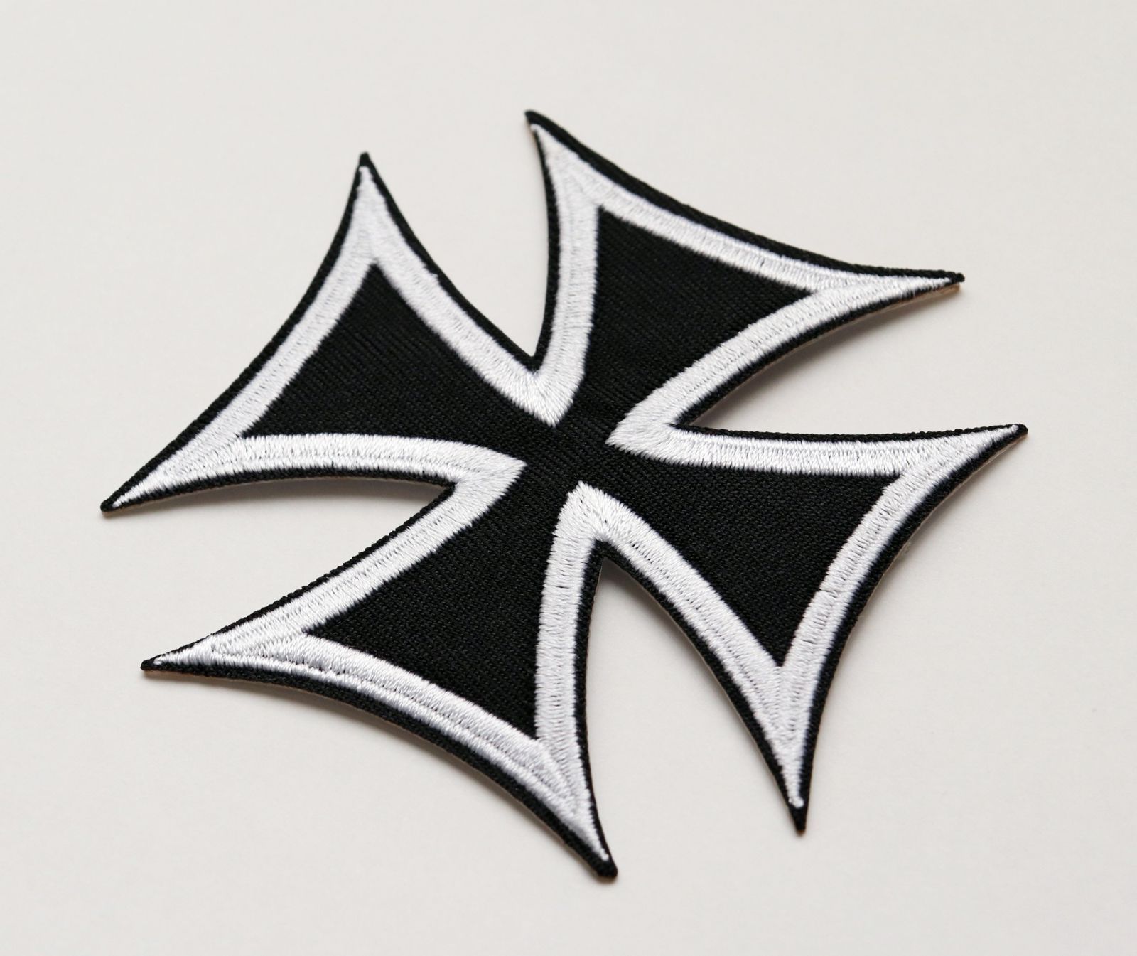 ワッペン アイアンクロス 鉄十字の紋章（ドイツ軍の象徴） 刺繍パッチ